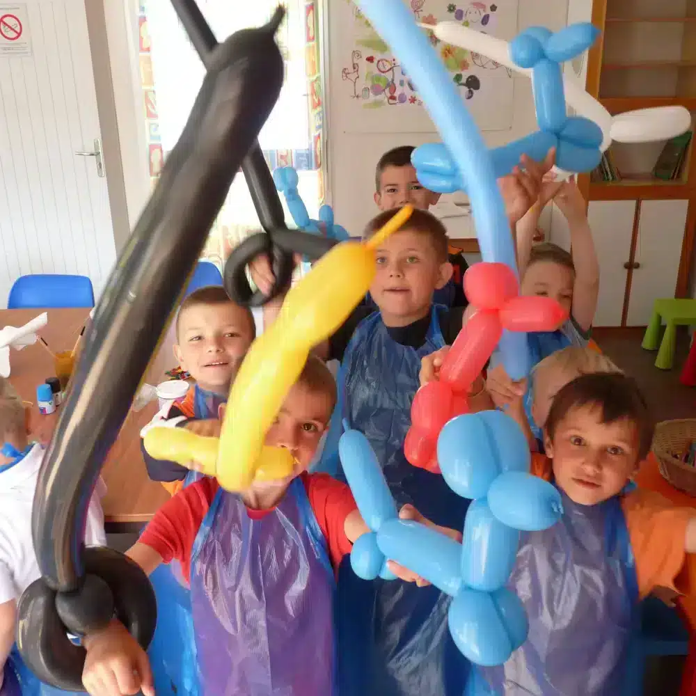 club enfants struc ballons
